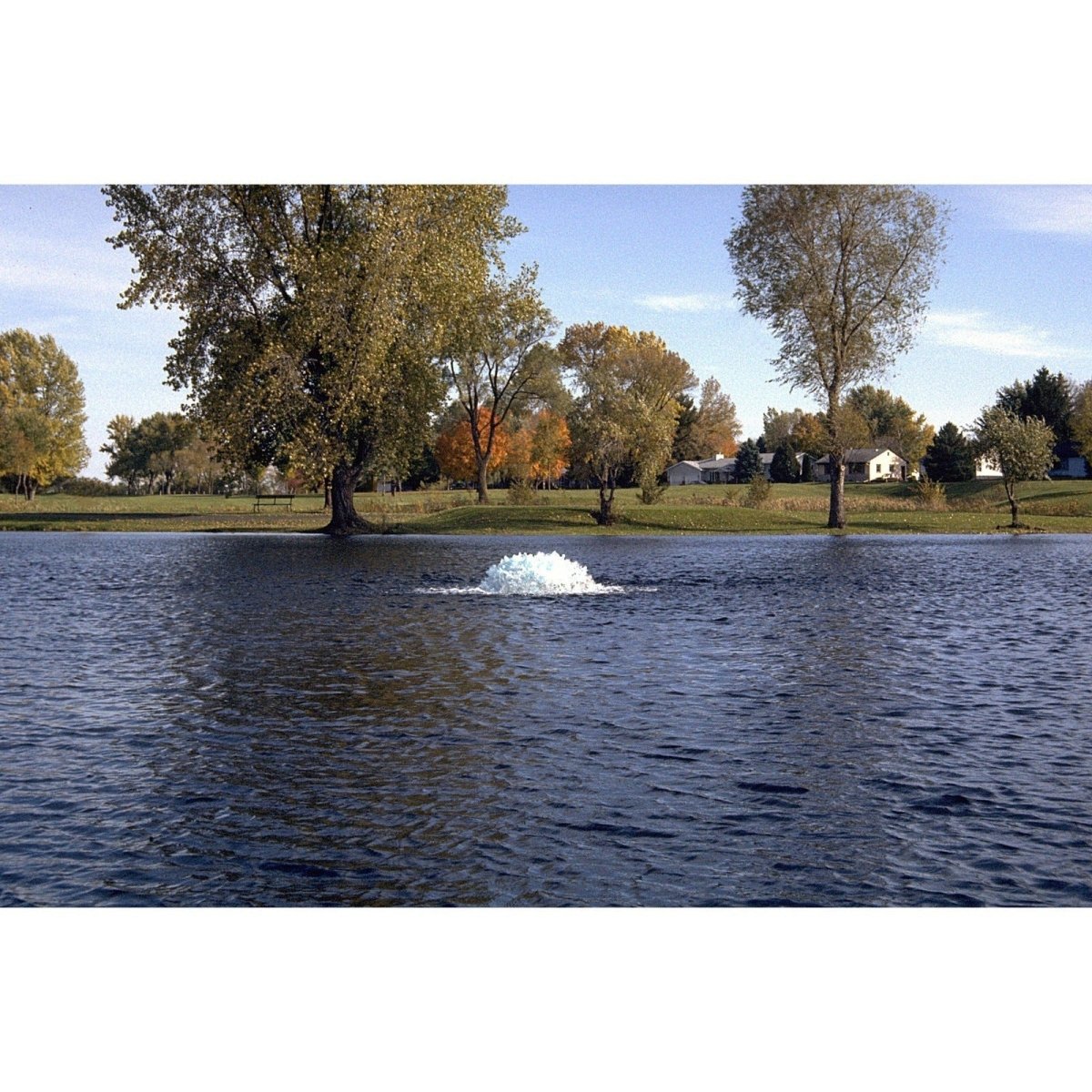 Kasco Marine: 2 Acre Pond Aerator 2 HP - Kasco Marine - American Pond Supplies -Kasco Marine: 2 Acre Pond Aerator 2 HP