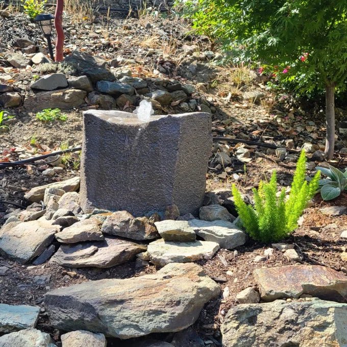 Klamath® Basin Stone Outdoor Fountain - LA2100K - Blue Thumb