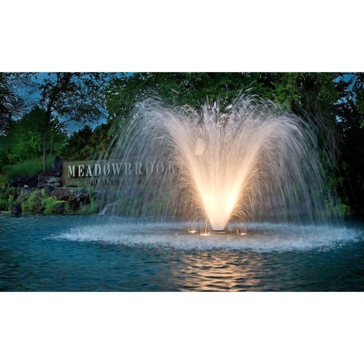 Scott Aerator DA-20 Aerating Pond Fountain - Scott Aerator - American Pond Supplies -Scott DA-20 Display Aerator: Transform Your Pond with America's #1 Trusted Pond Equipment Retailer!